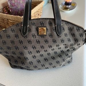 Dooney & Bourke Purse